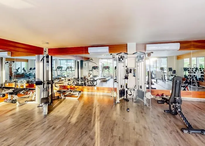 Сasa de vacaciones Modern With Rooftop Lounge, Pools, Gym, Pickleball & Netflix Access Cabo San Lucas